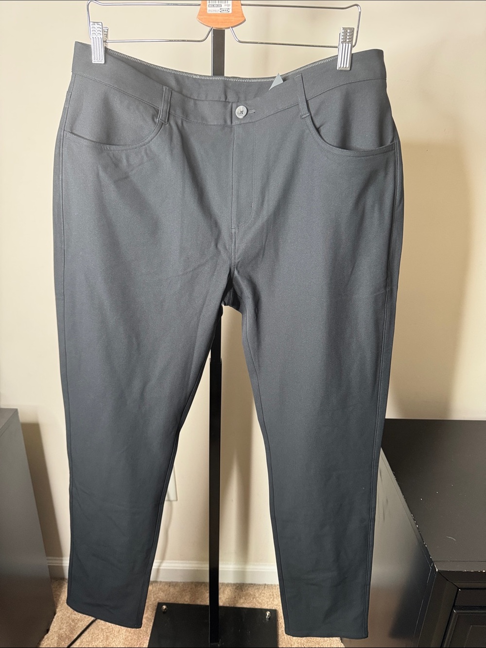 Vuori Black Women's Ponte Knit Pants
